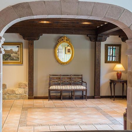Apartamentos Capriccio Santillana del Mar Esterno foto