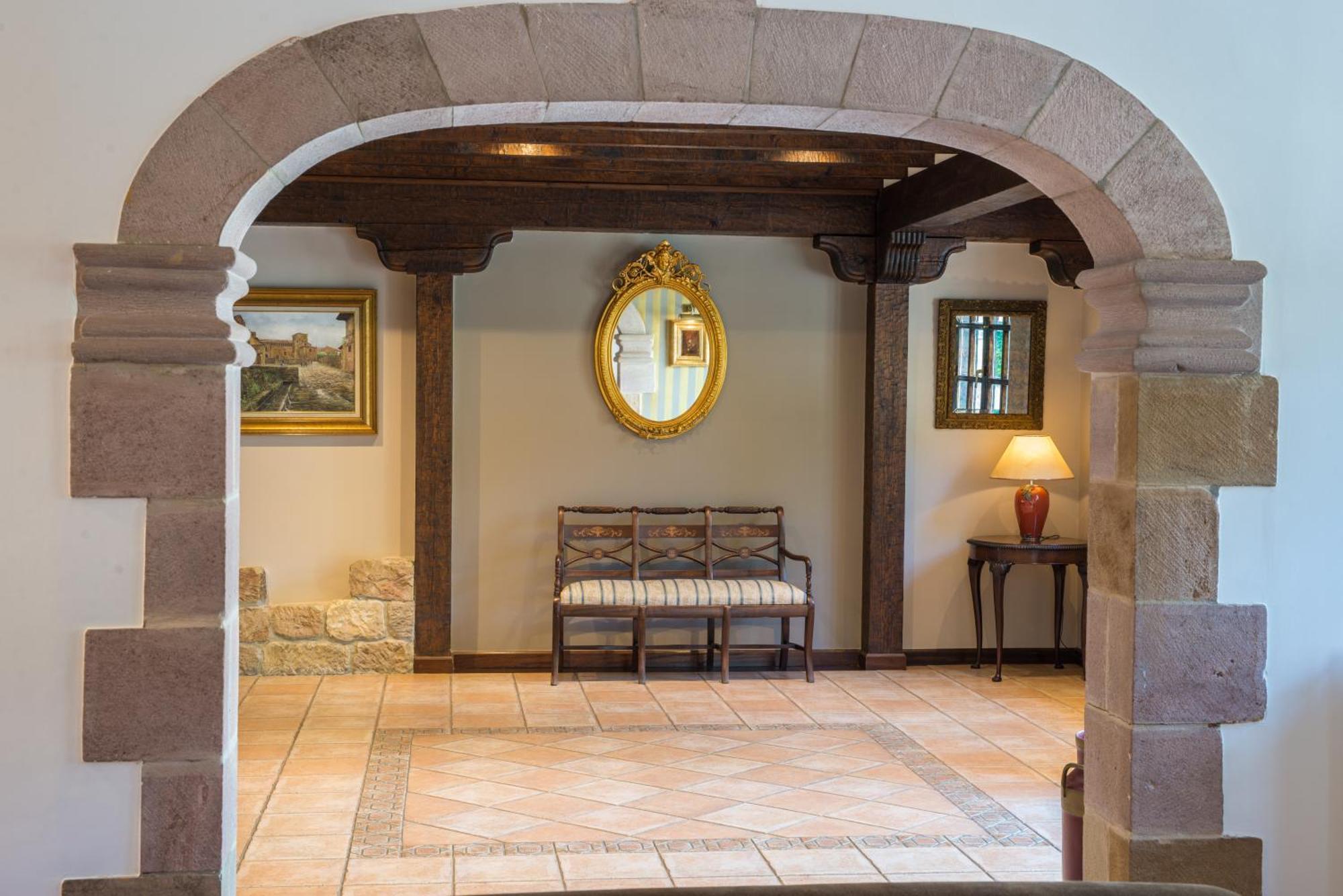 Apartamentos Capriccio Santillana del Mar Esterno foto