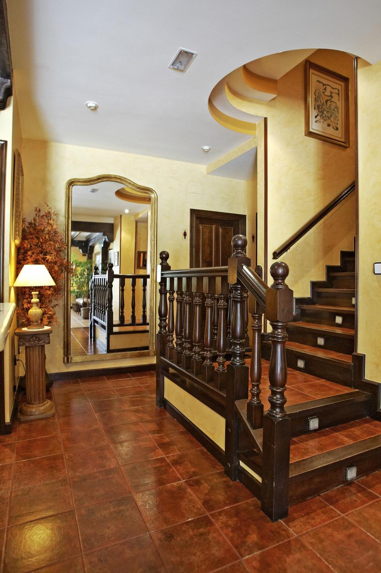 Apartamentos Capriccio Santillana del Mar Esterno foto