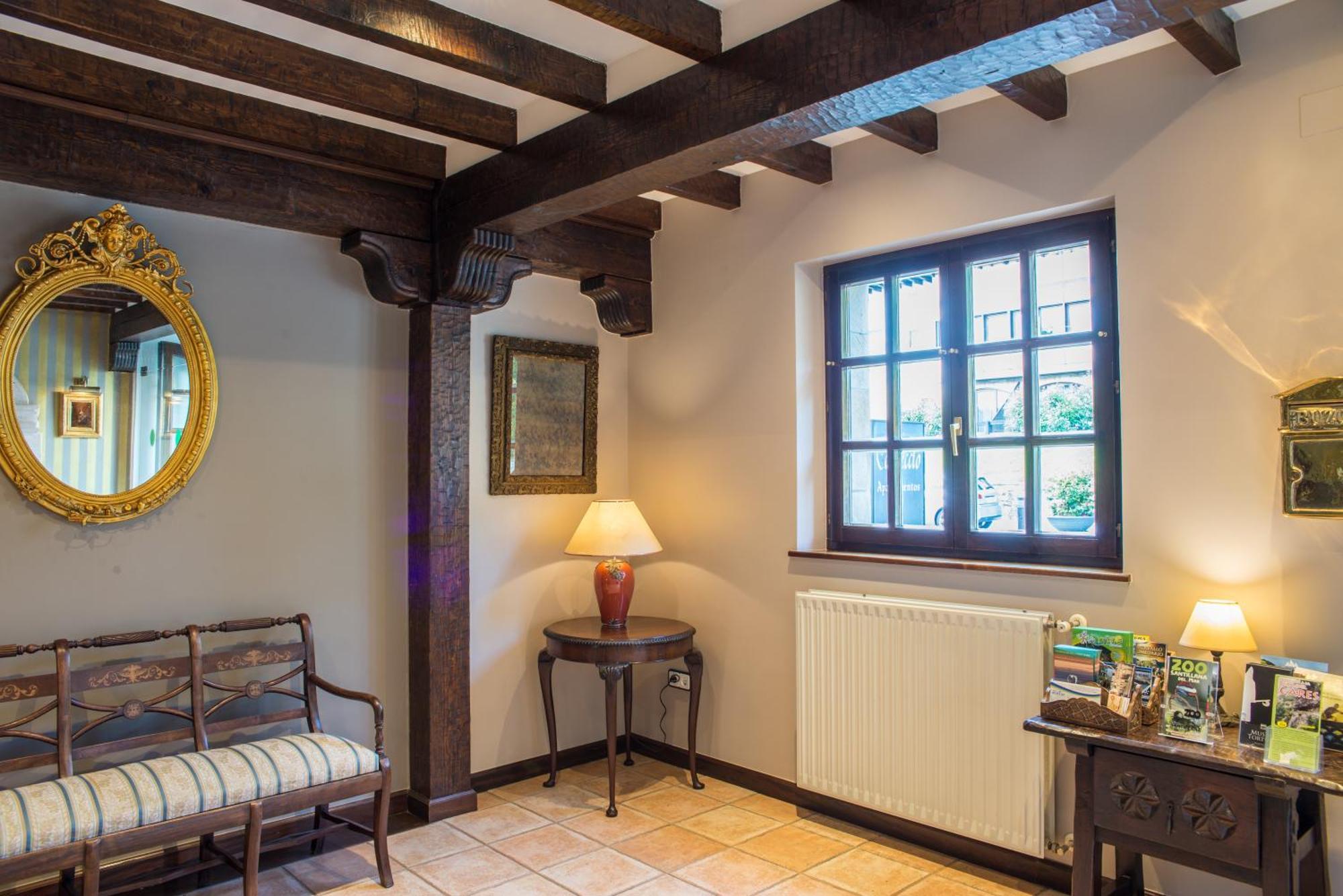 Apartamentos Capriccio Santillana del Mar Esterno foto
